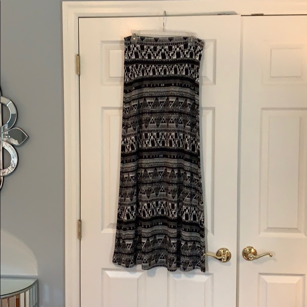 Black and White Maxi Skirt